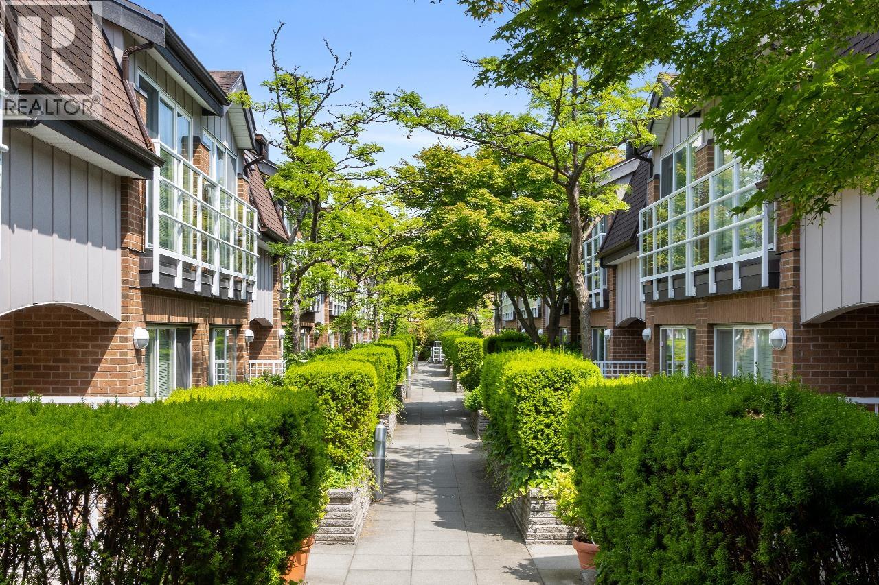 Photo 25 of 361 5790 East Boulevard, Vancouver BC