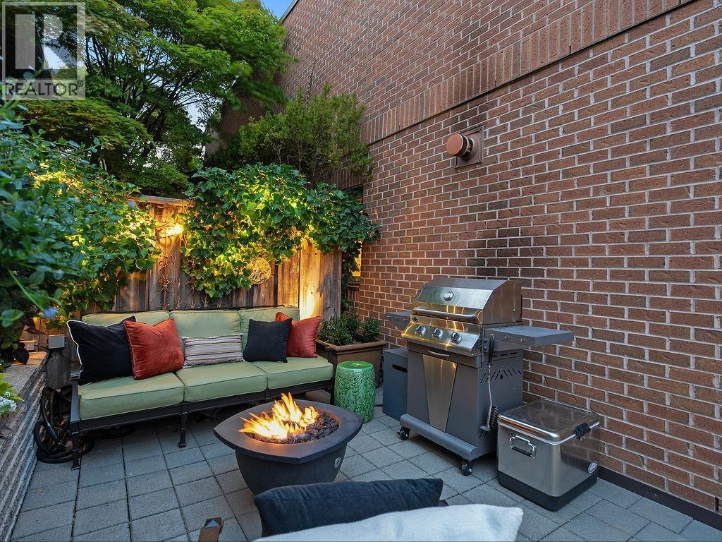 Photo 16 of 361 5790 East Boulevard, Vancouver BC