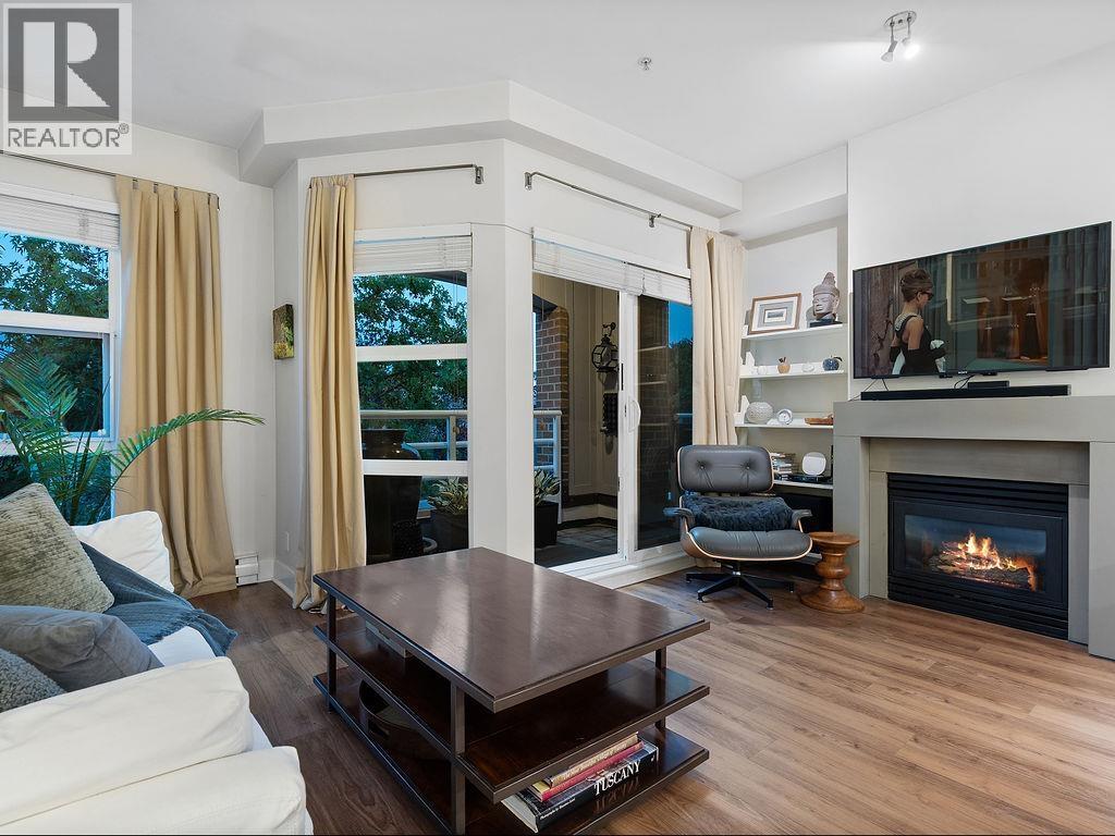 Photo 1 of 361 5790 East Boulevard, Vancouver BC