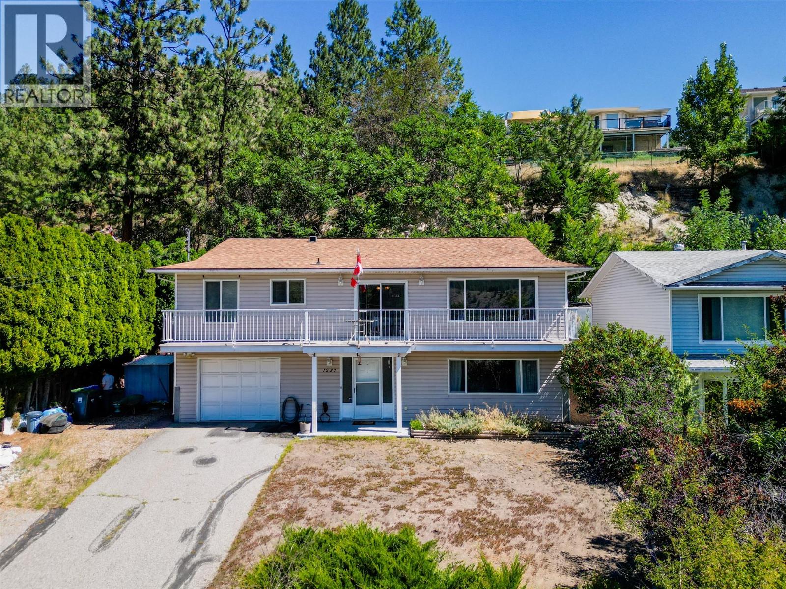 1237 McLean Creek Road, Okanagan Falls