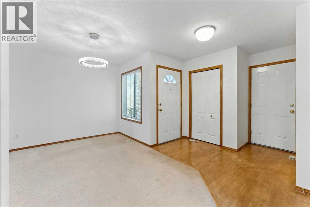 Single Family House for Sale in  Tuscarora Way NW Tuscany Calgary 
