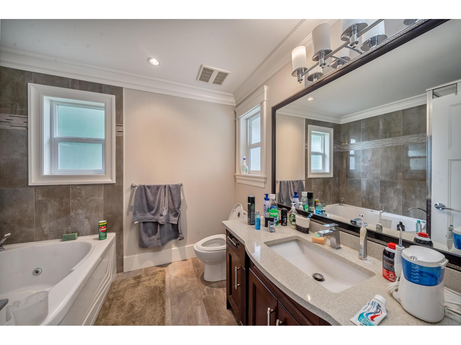 Photo 8 of 12701 107 A Avenue, Surrey BC