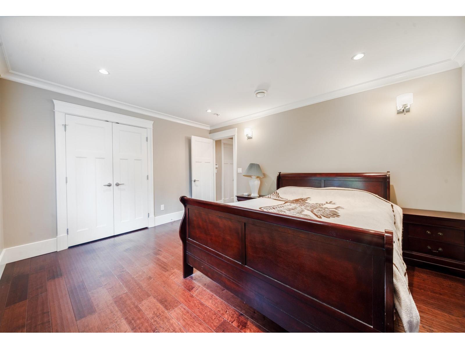 Photo 13 of 12701 107 A Avenue, Surrey BC