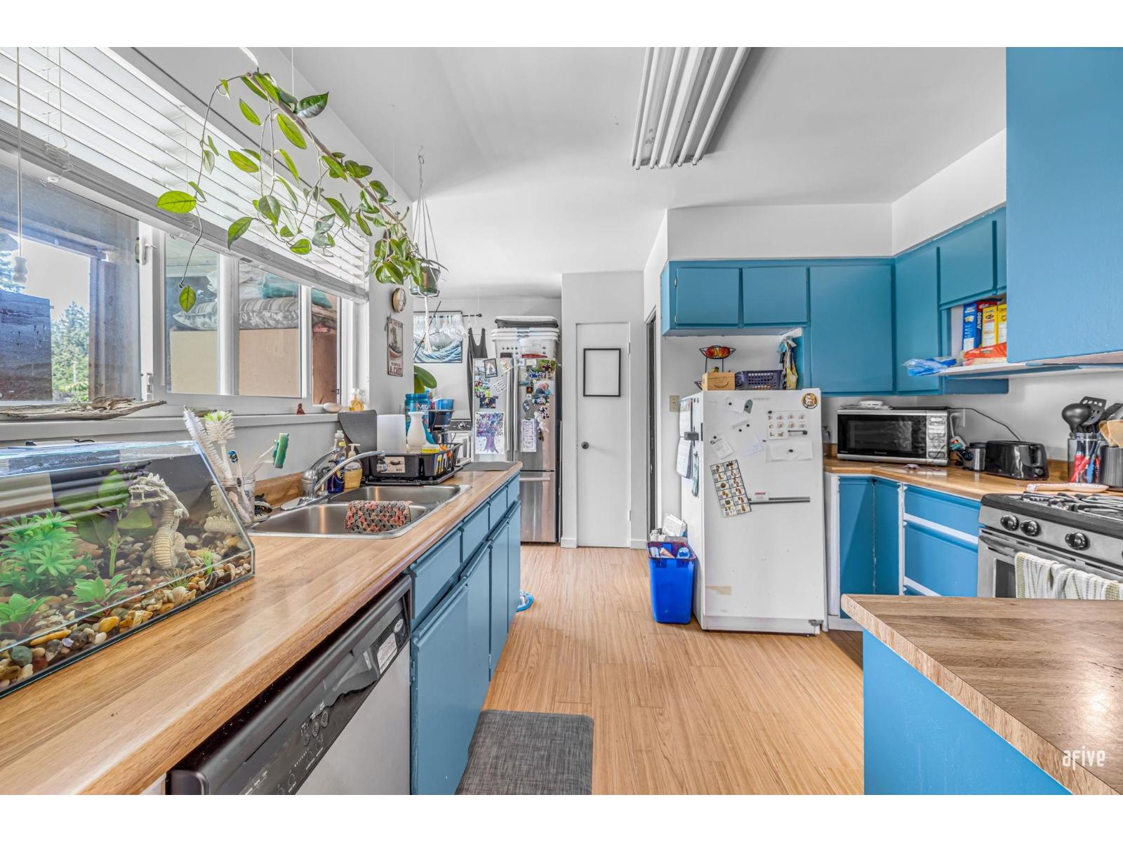 Photo 10 of 5639 Abbey Drive, Delta BC