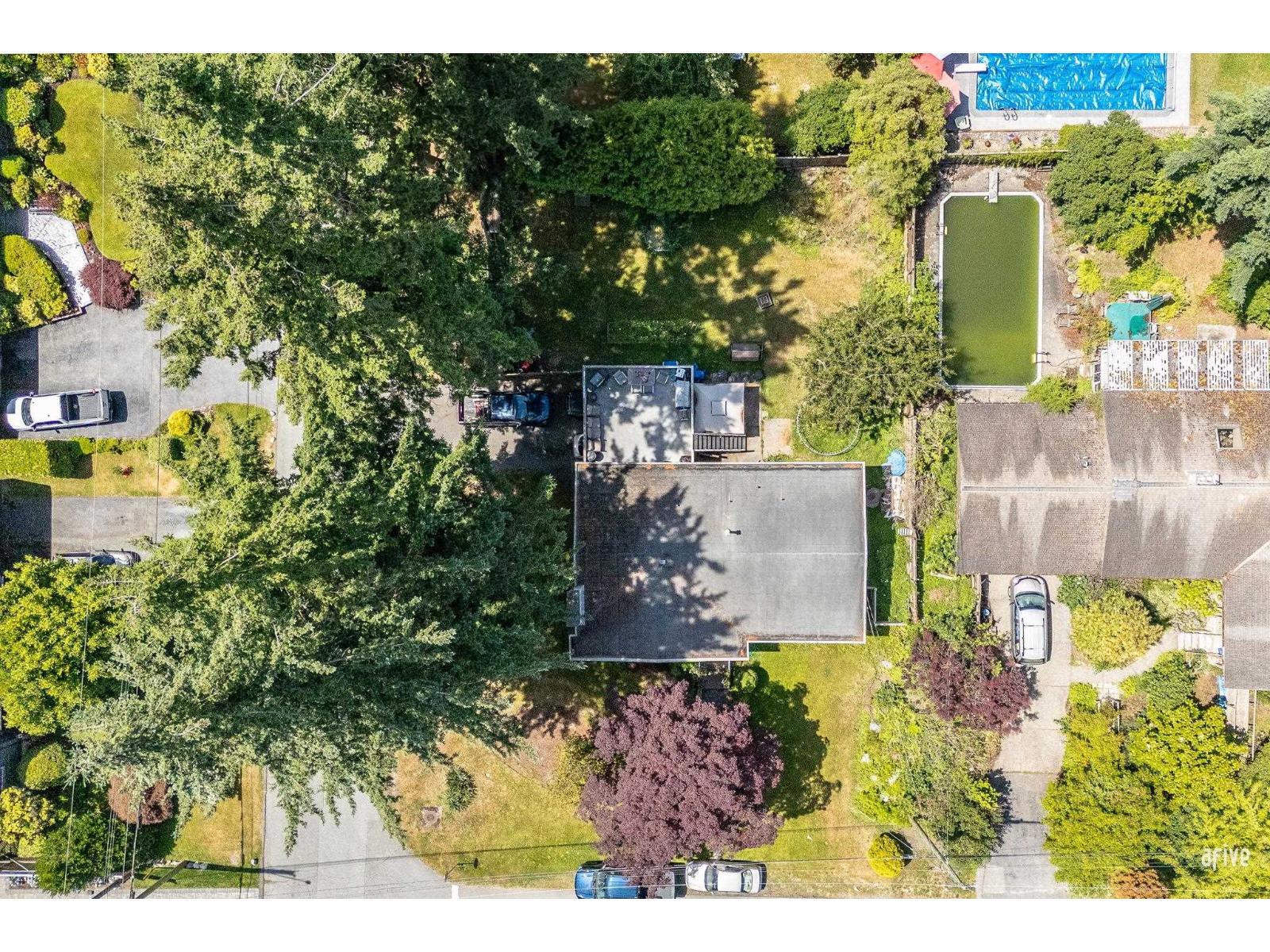 Photo 4 of 5639 Abbey Drive, Delta BC