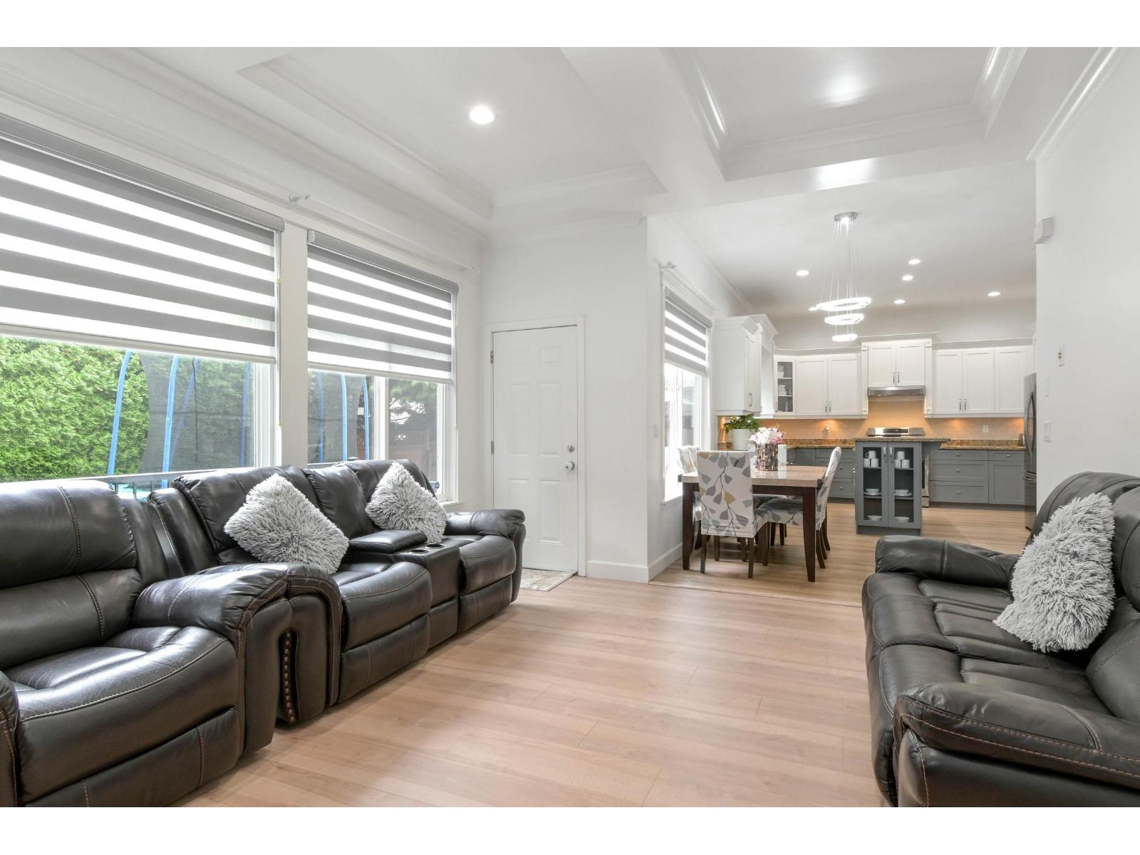 Photo 13 of 18358 67 Avenue, Surrey BC