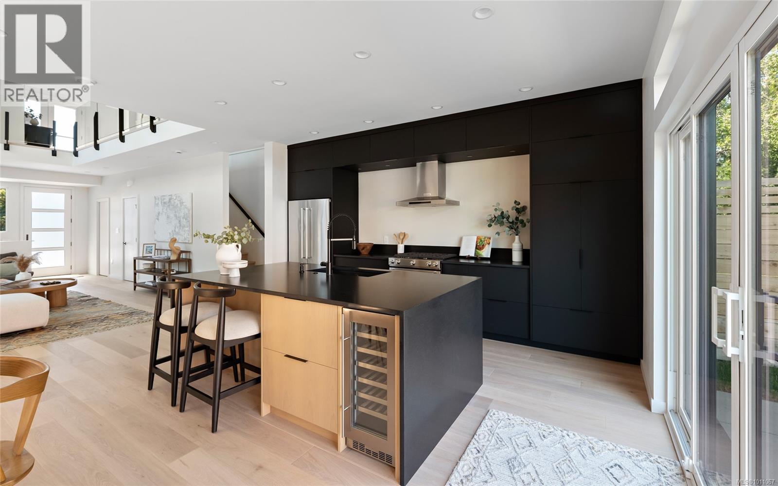 1970 Kings Rd, Saanich