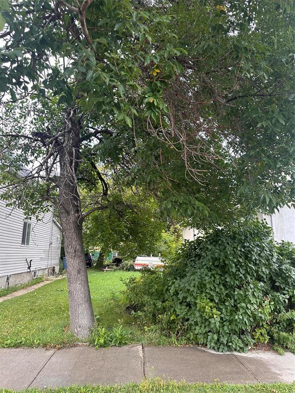 Photo 1 of 1809 William Avenue W, Winnipeg MB