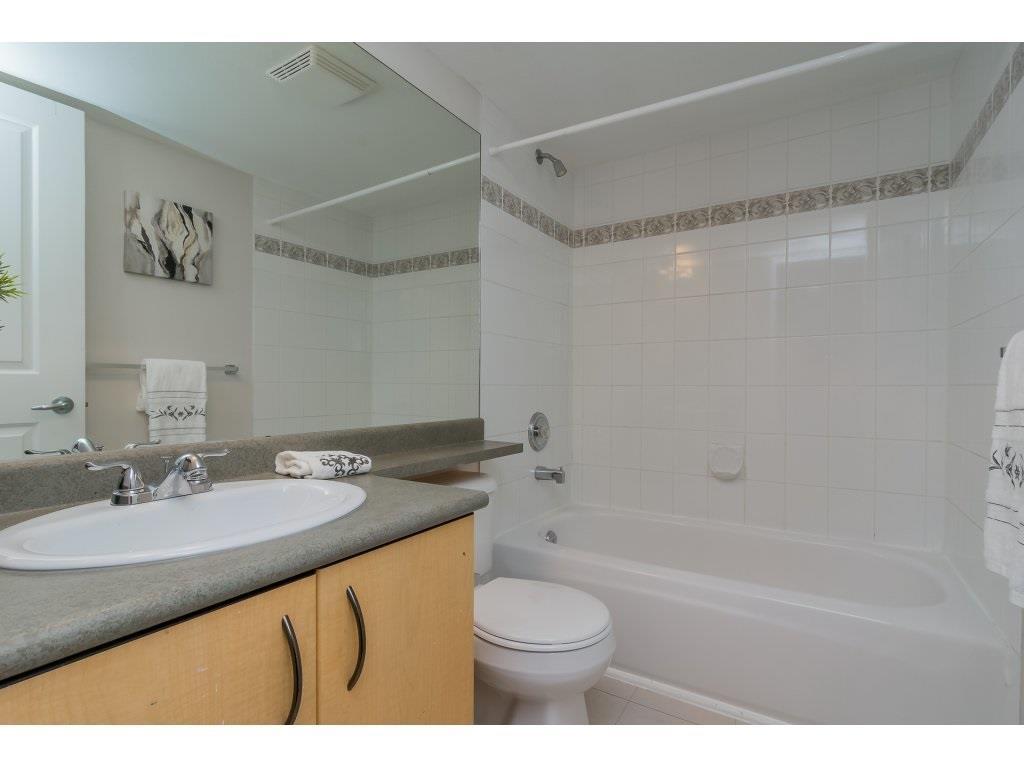 Photo 8 of 209 20200 56 Avenue, Langley BC
