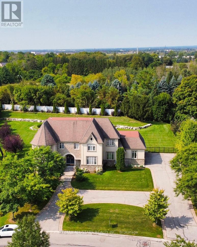 Photo 25 of 70 Richard Lovat Court, Vaughan ON