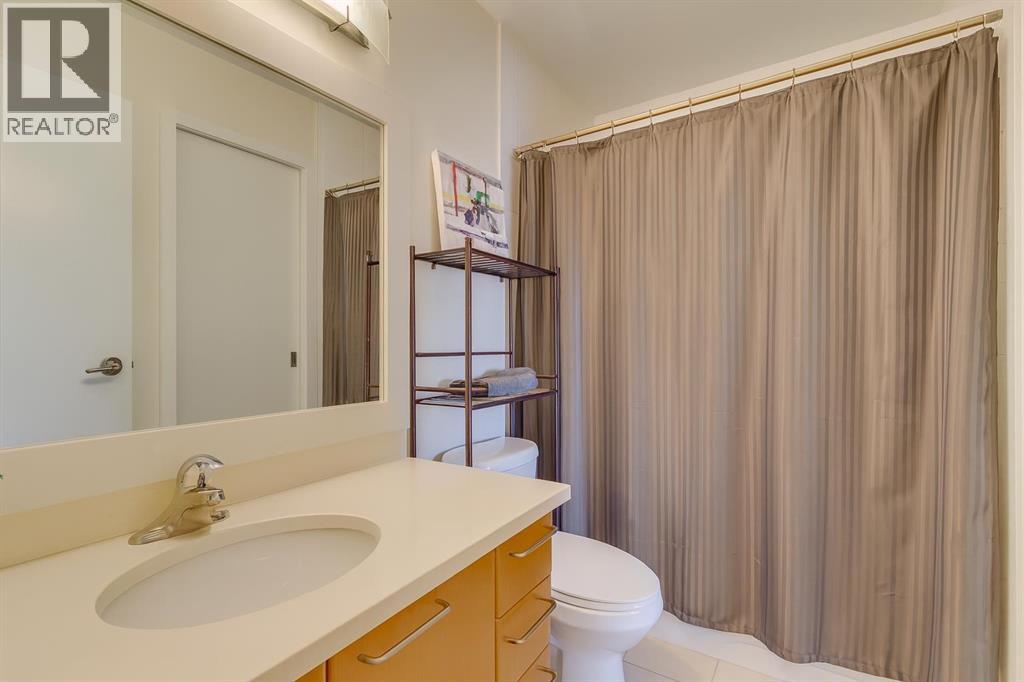 Single Family House for Sale in   Richard Court SW Lincoln Park Calgary 