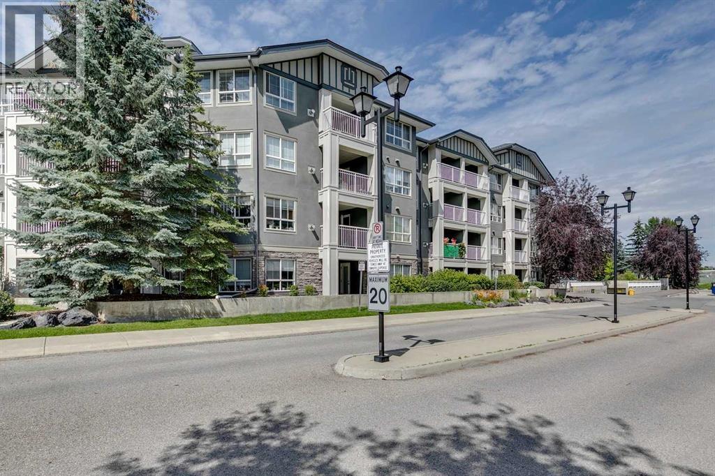Single Family House for Sale in   Richard Court SW Lincoln Park Calgary 