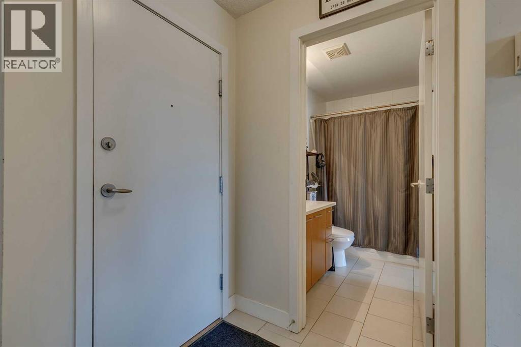 Single Family House for Sale in   Richard Court SW Lincoln Park Calgary 
