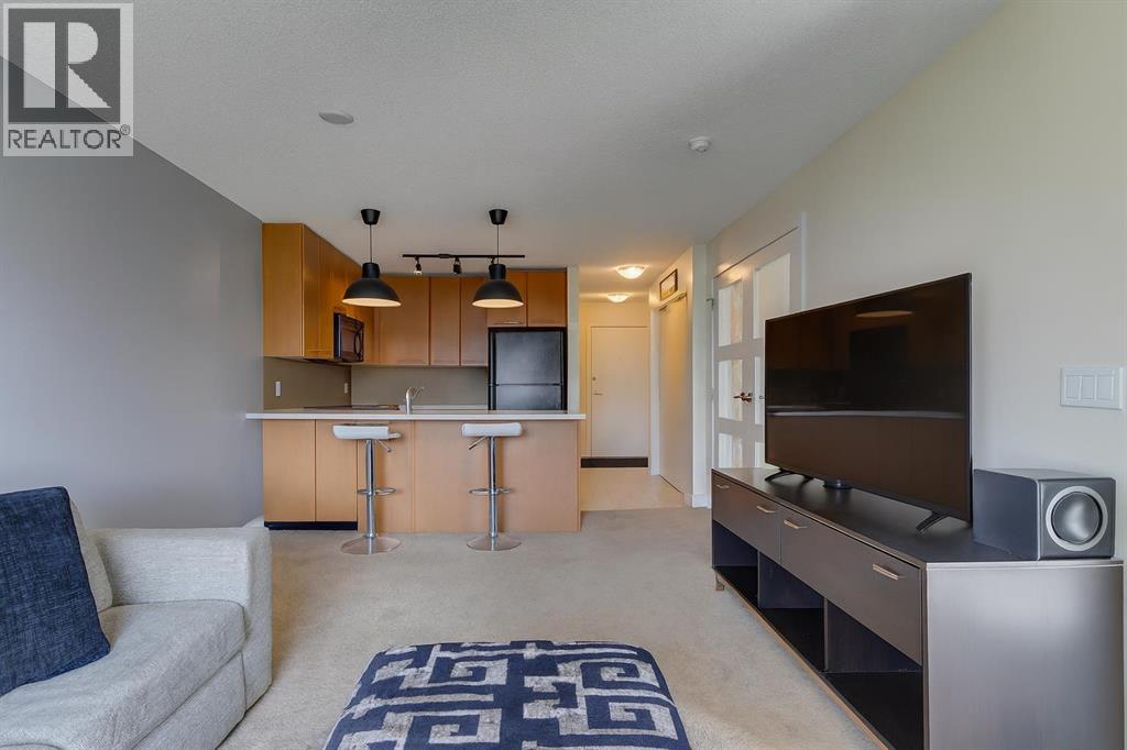 Single Family House for Sale in   Richard Court SW Lincoln Park Calgary 