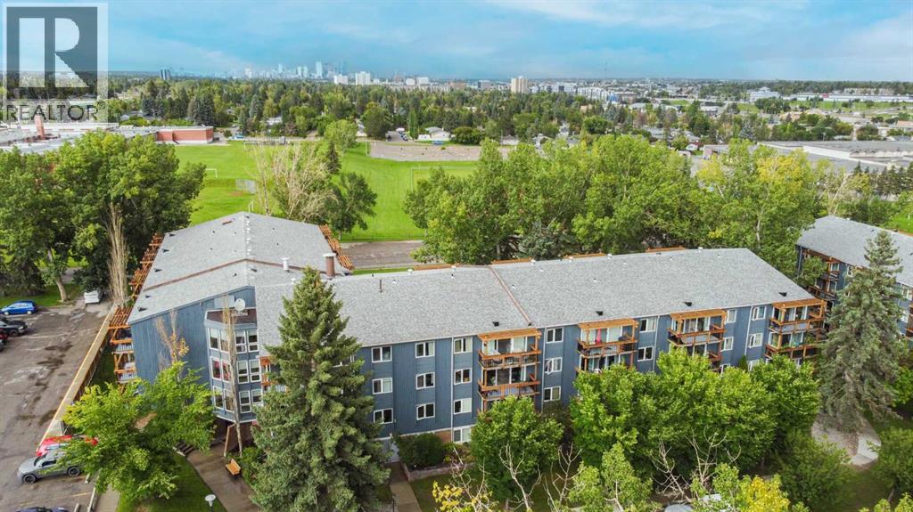 Single Family House for Sale in    Avenue SW Haysboro Calgary 