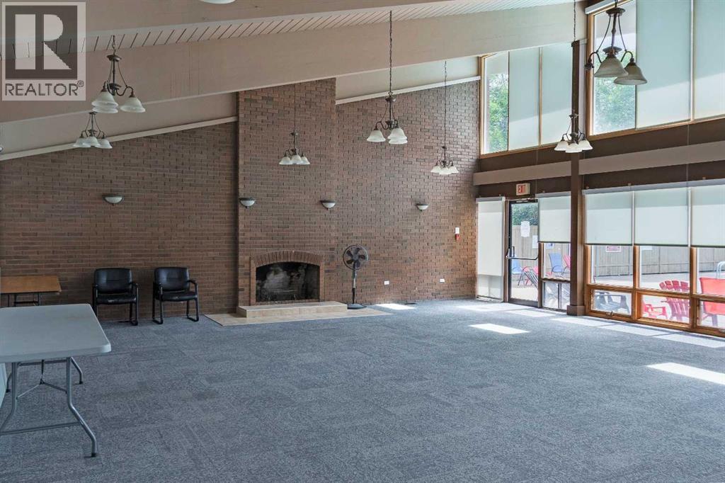 Single Family House for Sale in    Avenue SW Haysboro Calgary 