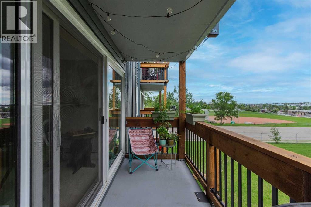 Single Family House for Sale in    Avenue SW Haysboro Calgary 