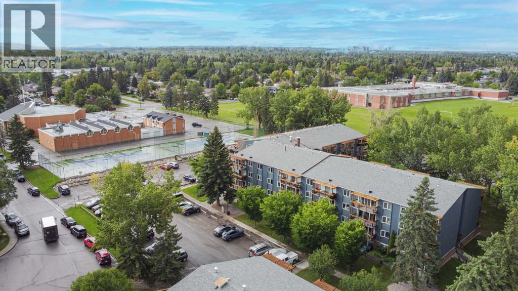 Single Family House for Sale in    Avenue SW Haysboro Calgary 