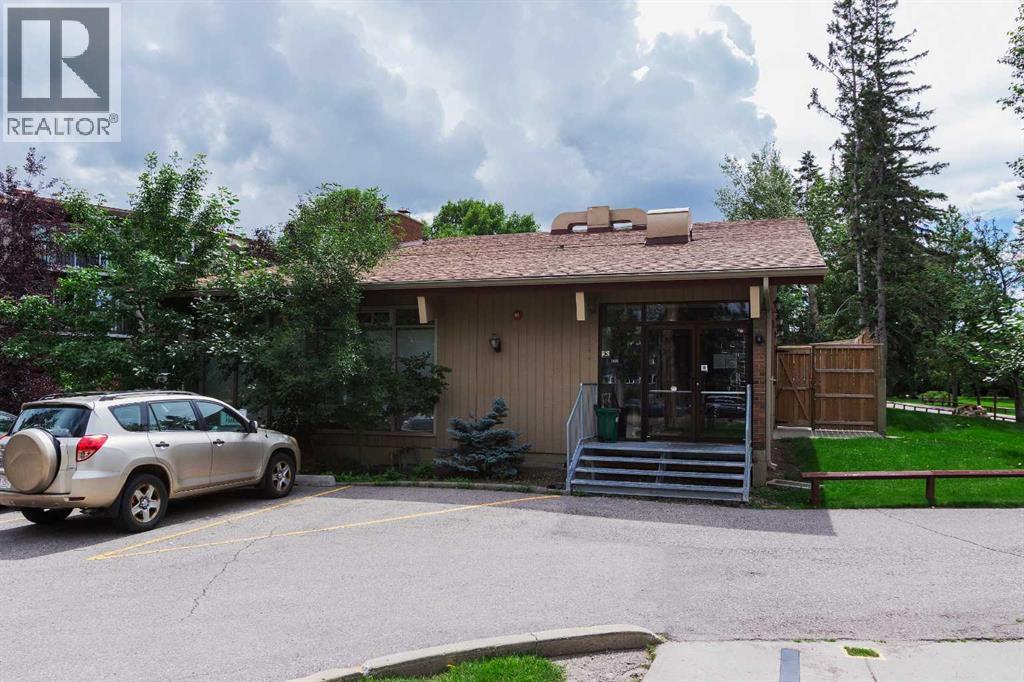 Single Family House for Sale in    Avenue SW Haysboro Calgary 