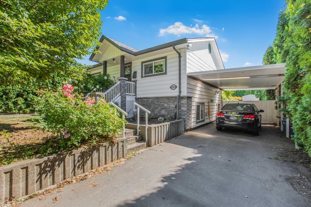 Photo 2 of 32054 Scott Avenue, Mission BC