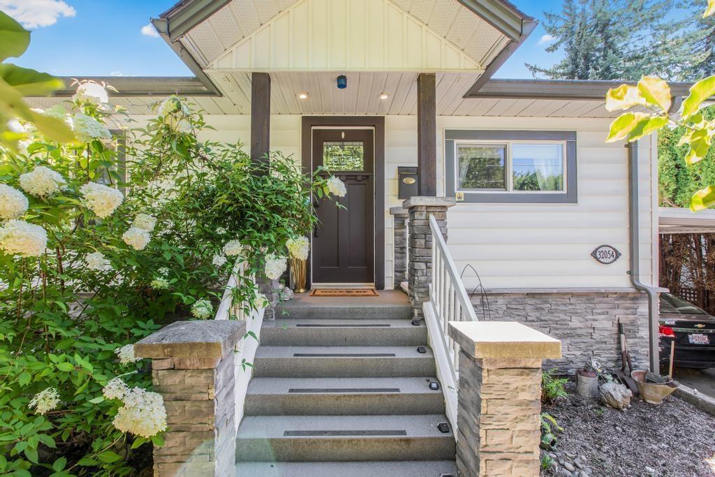 Photo 11 of 32054 Scott Avenue, Mission BC