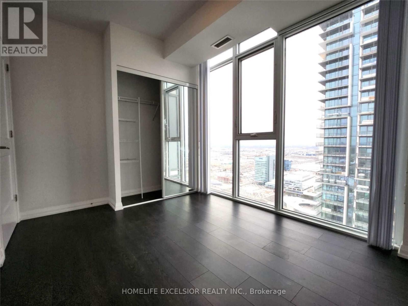 Photo 3 of 3606 7895 Jane Street, Vaughan ON