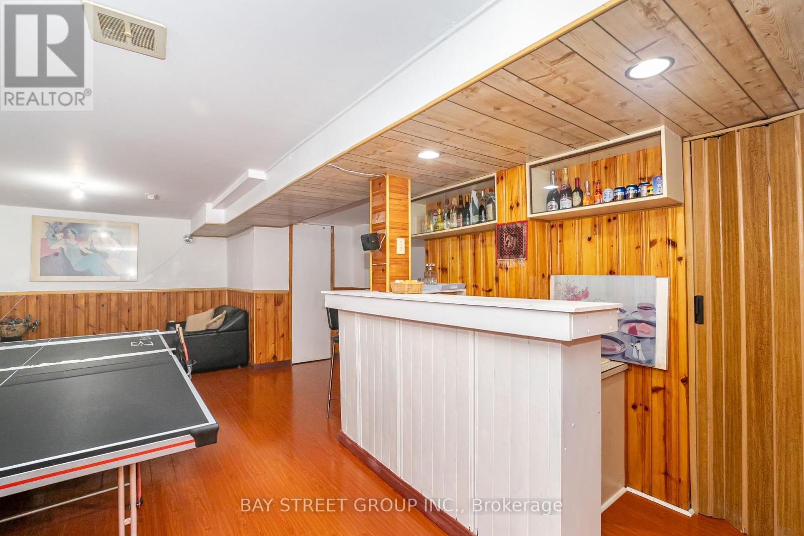 Photo 28 of 61 Mabley Crescent, Vaughan ON