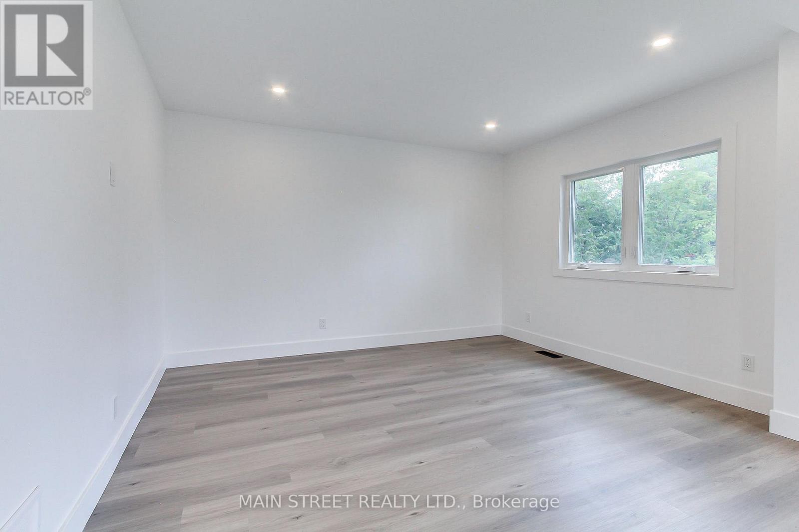 Photo 12 of 353 Pasadena Drive, Georgina ON