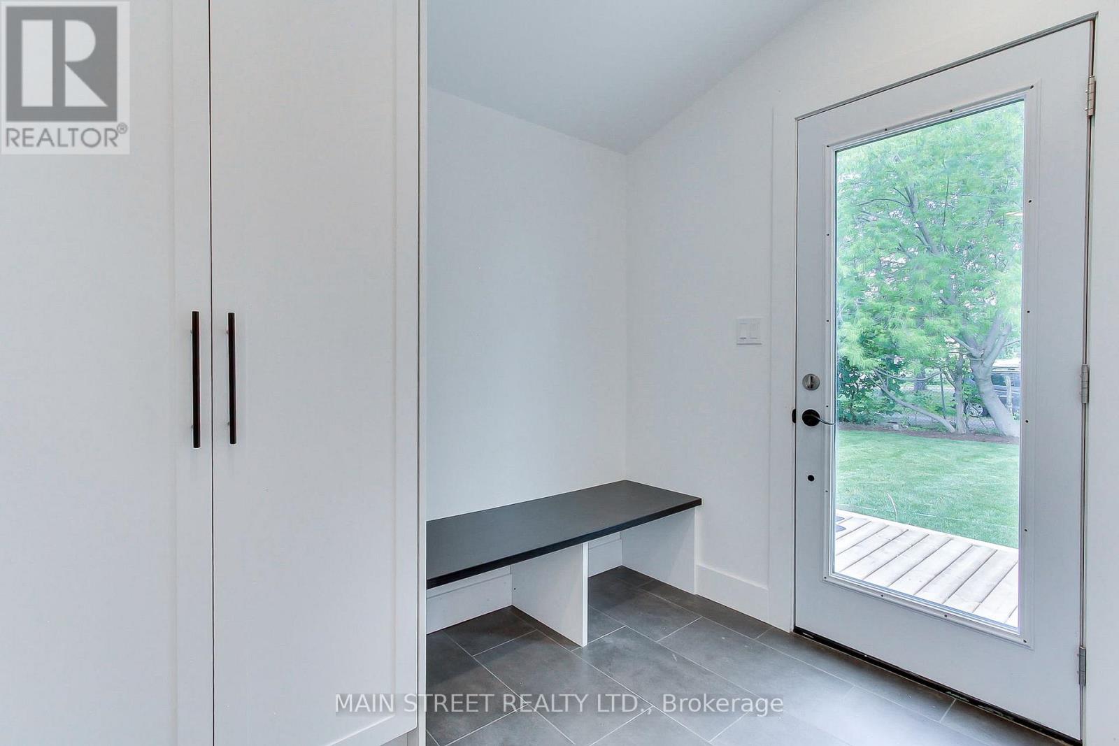 Photo 18 of 353 Pasadena Drive, Georgina ON