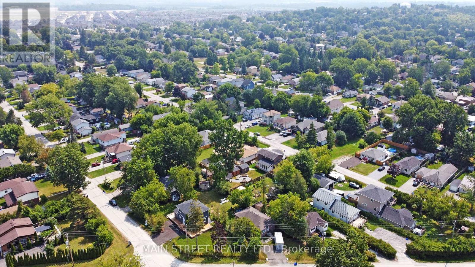 Photo 37 of 353 Pasadena Drive, Georgina ON
