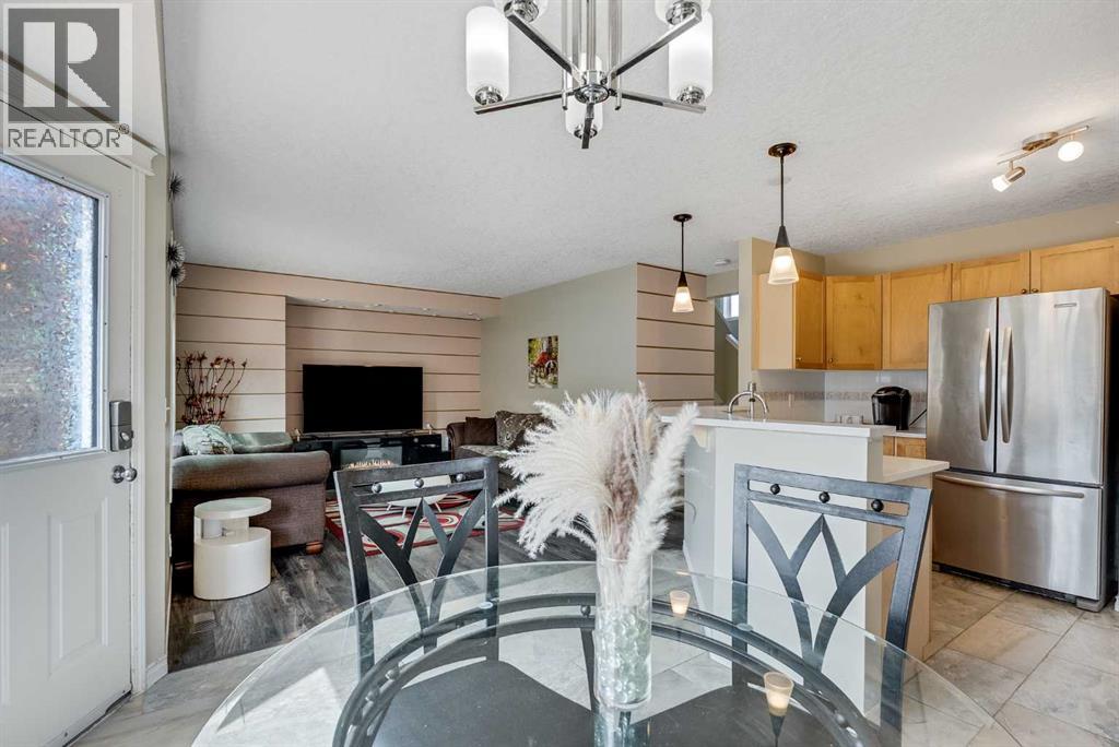 Single Family House for Sale in  Eversyde Circle SW Evergreen Calgary 