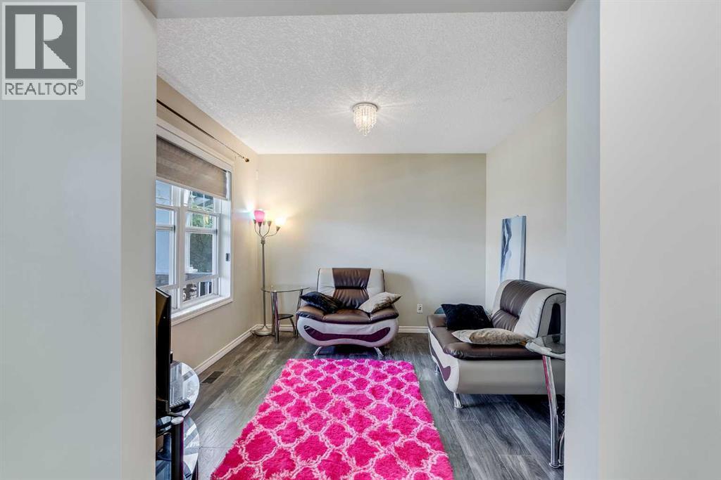 Single Family House for Sale in  Eversyde Circle SW Evergreen Calgary 