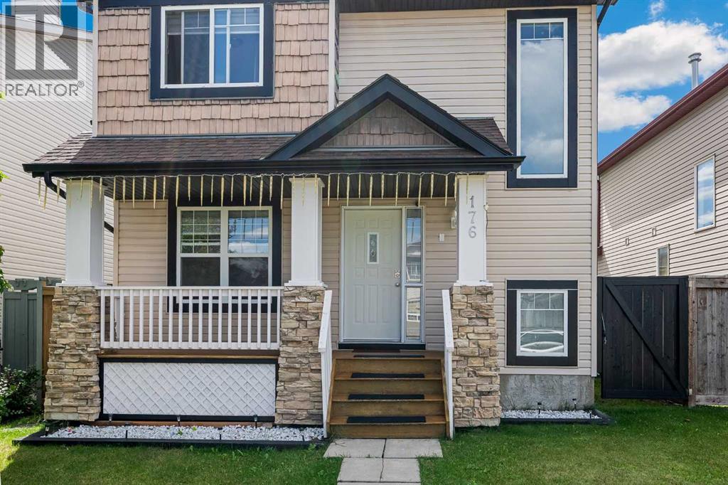 Single Family House for Sale in  Eversyde Circle SW Evergreen Calgary 