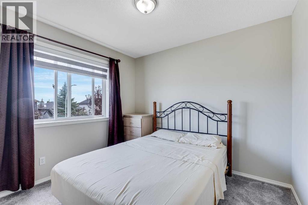 Single Family House for Sale in  Eversyde Circle SW Evergreen Calgary 