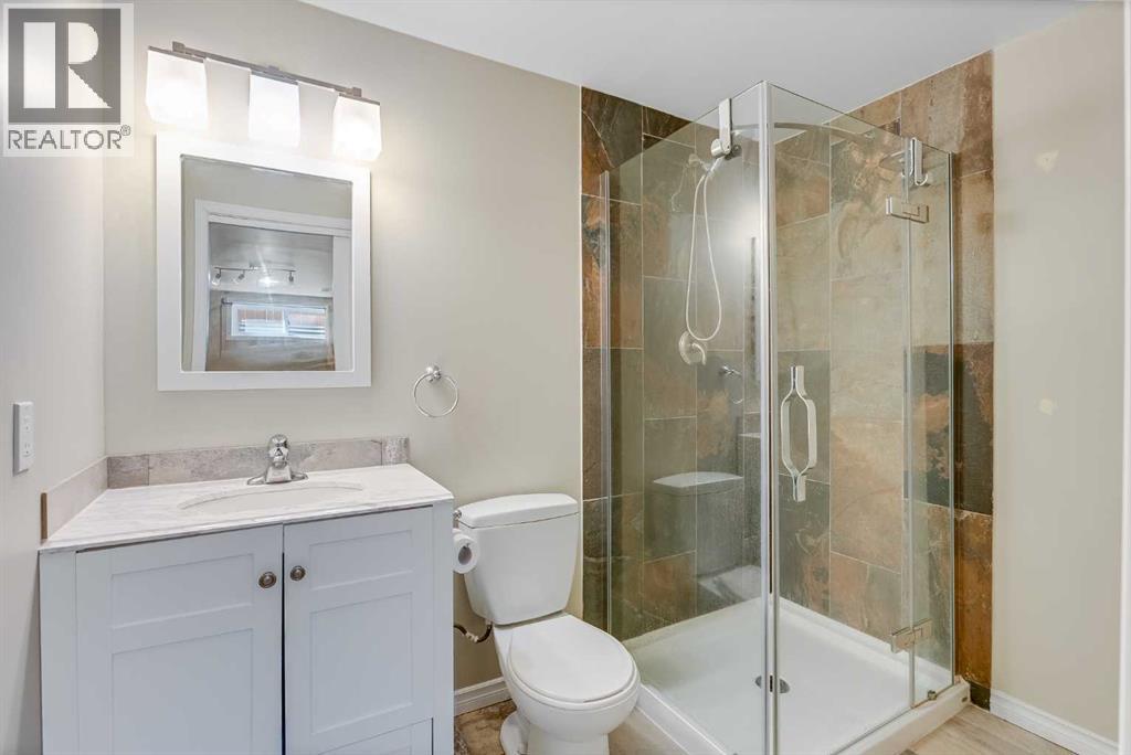 Single Family House for Sale in  Eversyde Circle SW Evergreen Calgary 