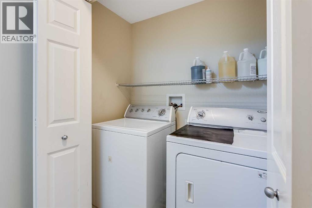 Single Family House for Sale in  Eversyde Circle SW Evergreen Calgary 