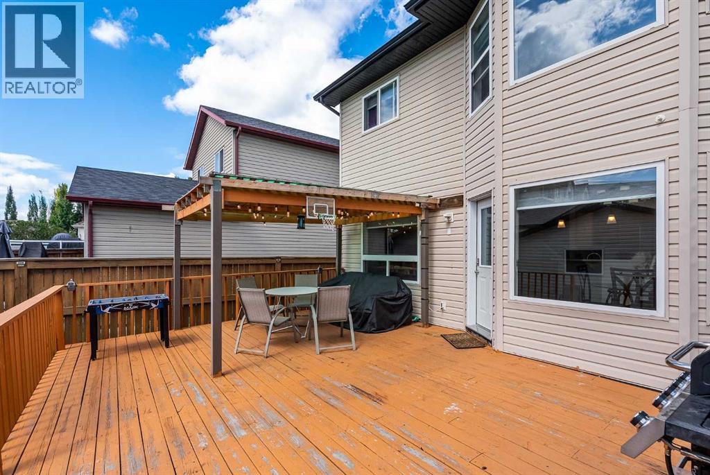 Single Family House for Sale in  Eversyde Circle SW Evergreen Calgary 