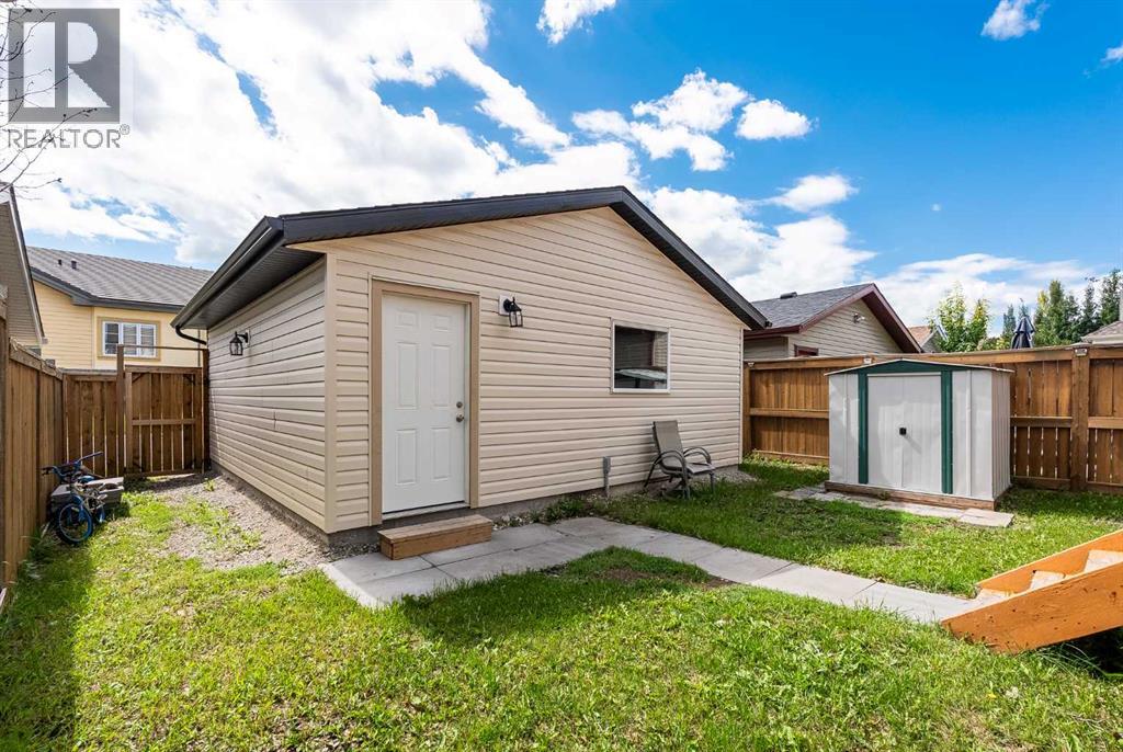 Single Family House for Sale in  Eversyde Circle SW Evergreen Calgary 
