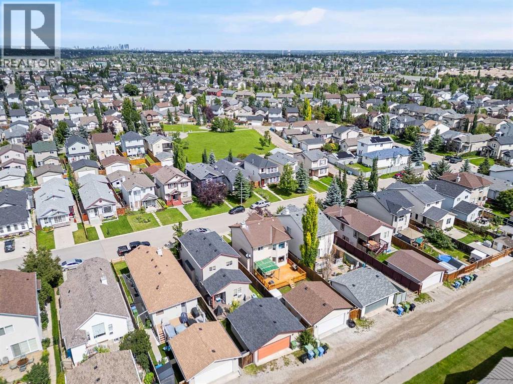 Single Family House for Sale in  Eversyde Circle SW Evergreen Calgary 
