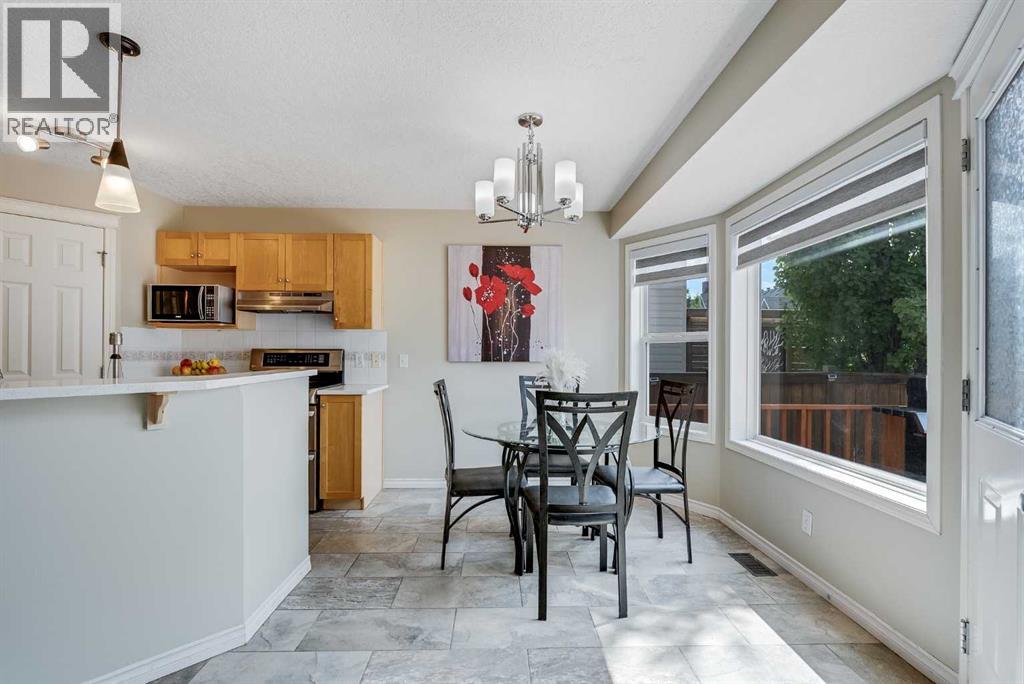 Single Family House for Sale in  Eversyde Circle SW Evergreen Calgary 