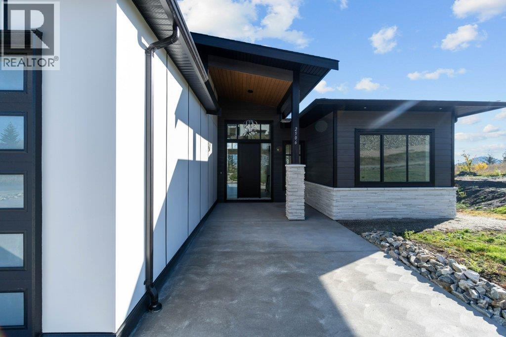 Photo 10 of 2506 Highlands Drive, Blind Bay BC