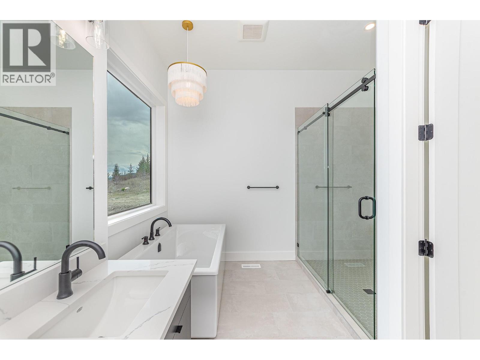 Photo 45 of 2506 Highlands Drive, Blind Bay BC