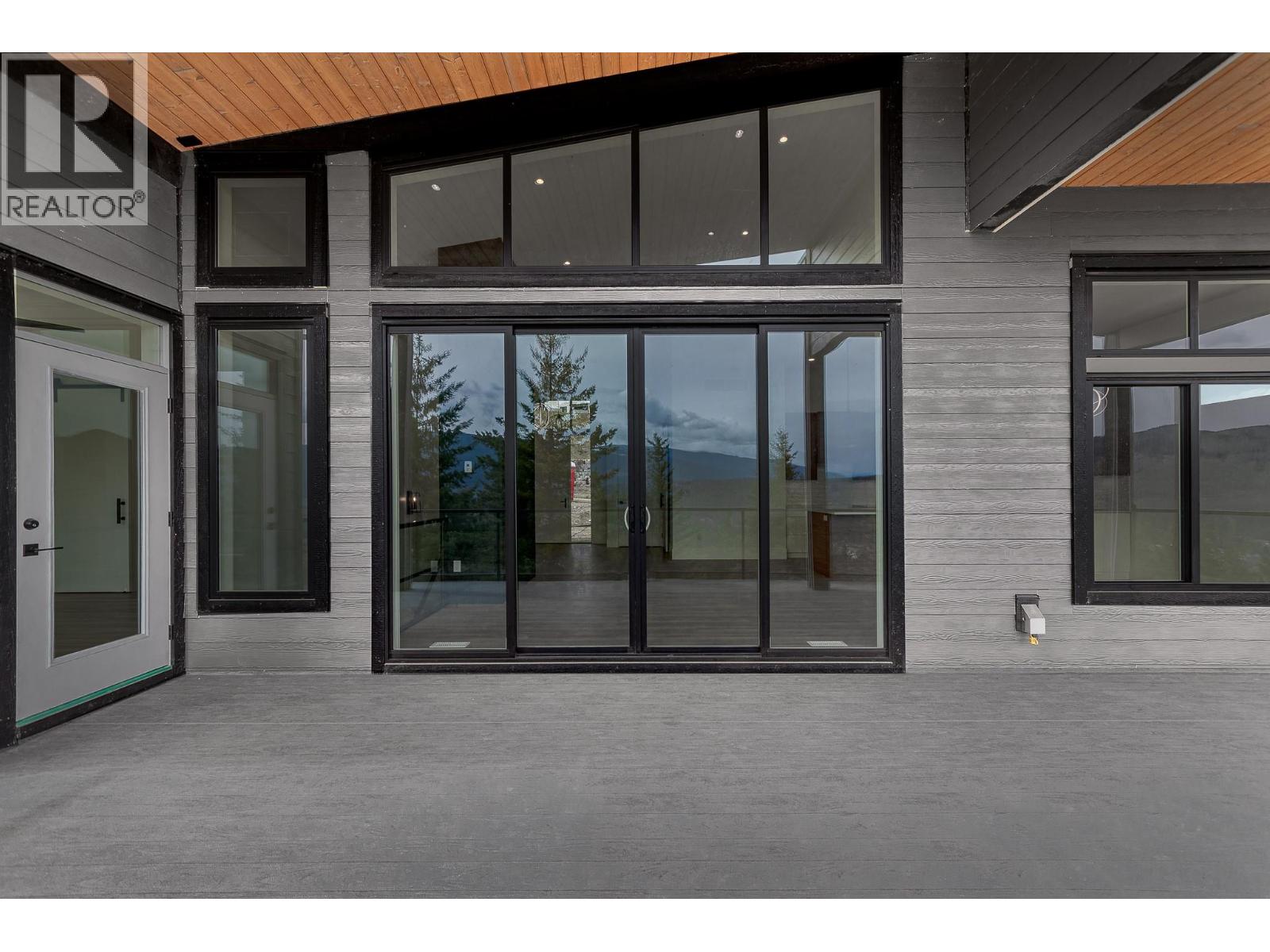 Photo 6 of 2506 Highlands Drive, Blind Bay BC