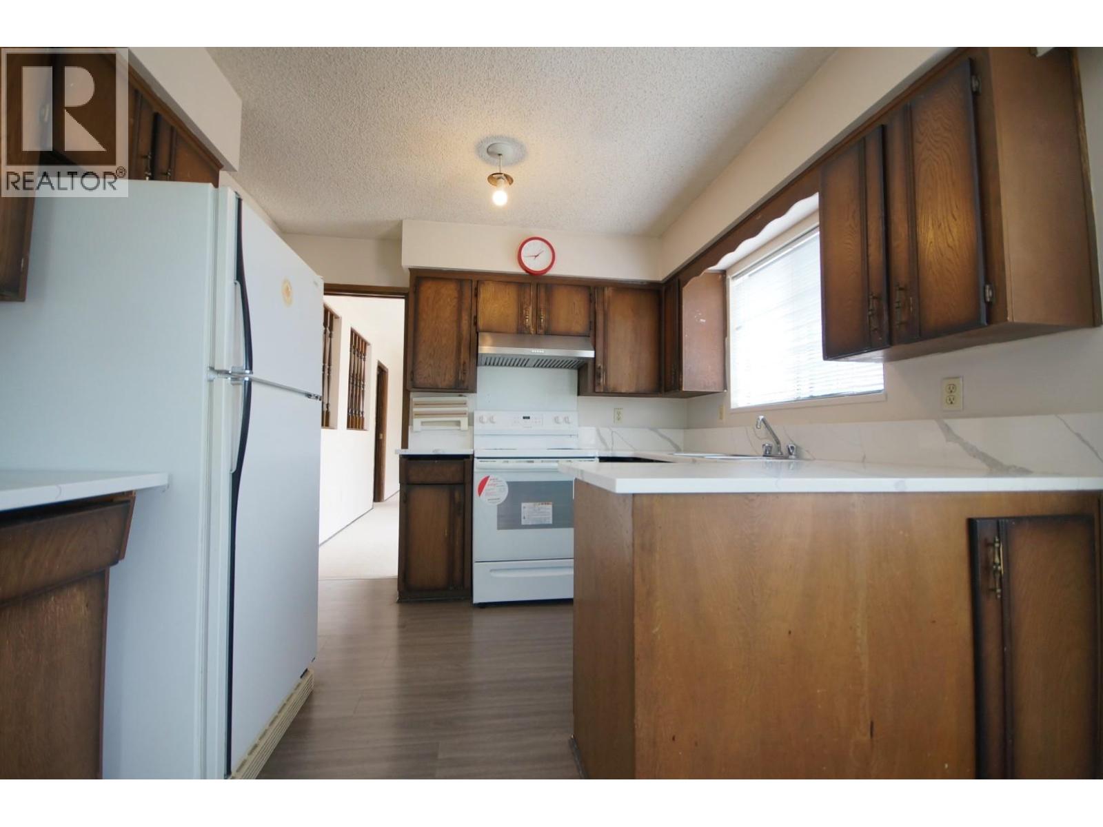 Photo 16 of 8411 Rideau Drive, Richmond BC