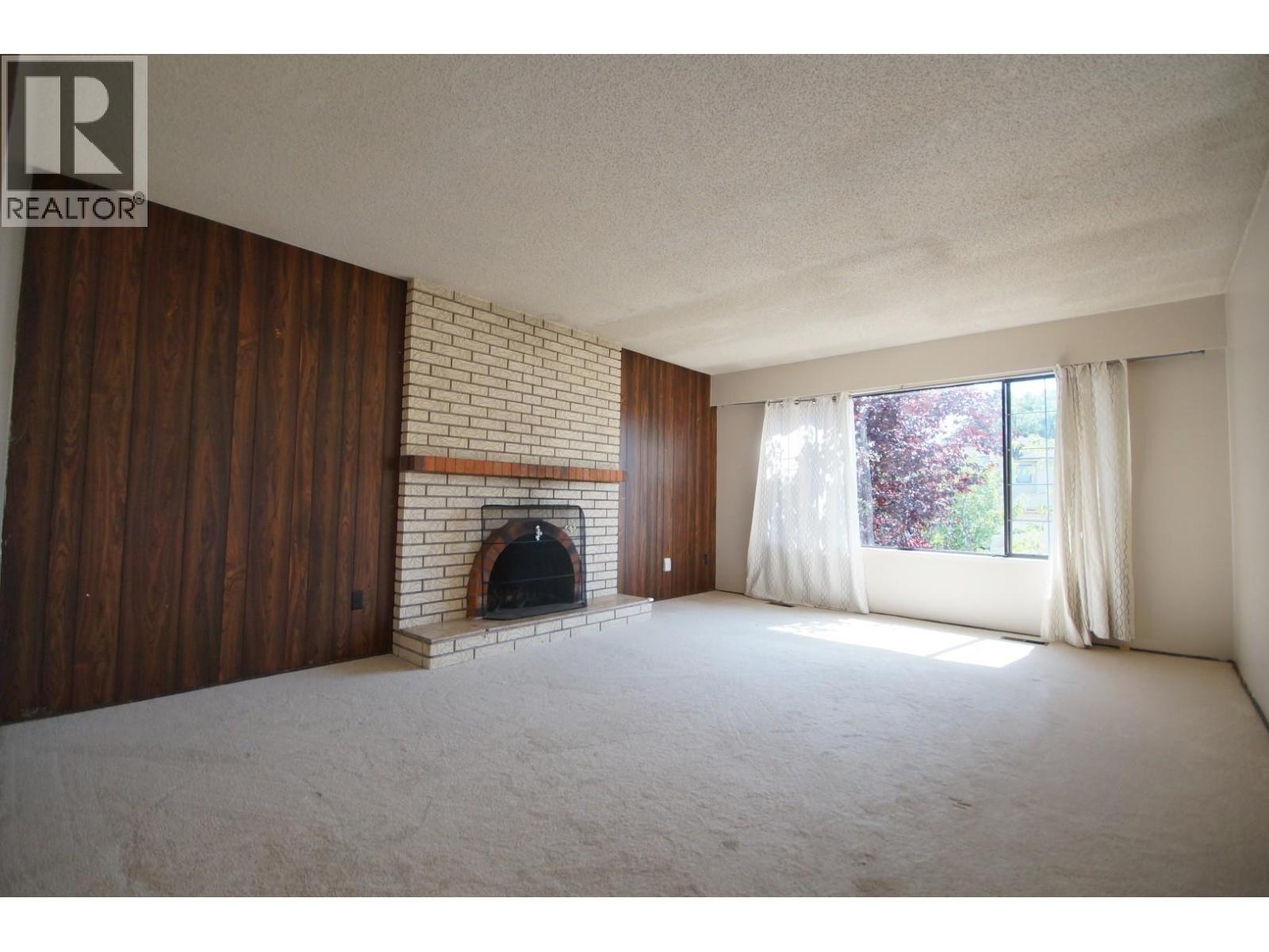 Photo 6 of 8411 Rideau Drive, Richmond BC