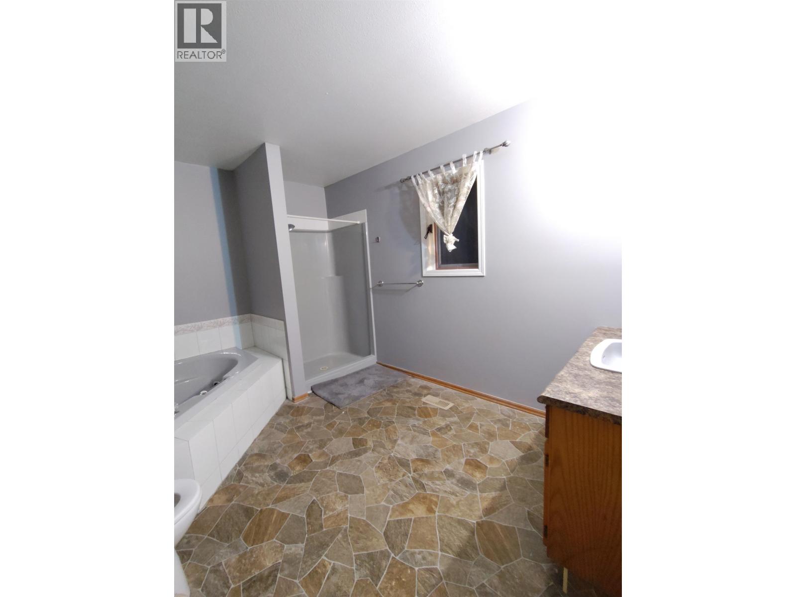 Photo 34 of 2916 Wayne Street, Prince George BC