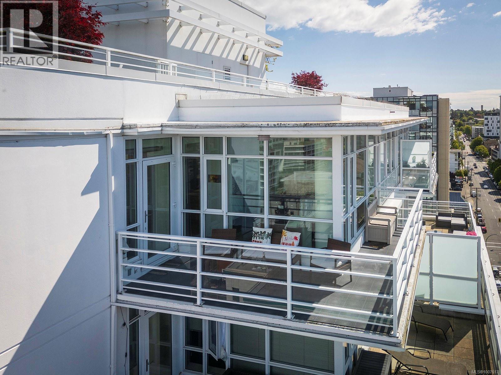 1502 834 Johnson Street, Victoria