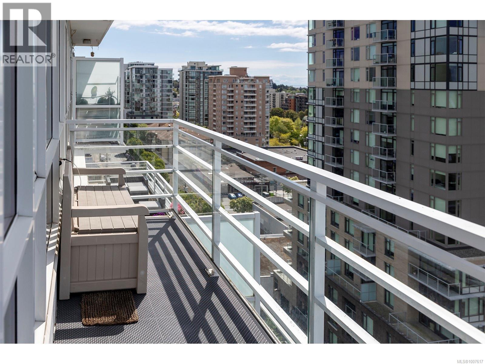1502 834 Johnson Street, Victoria