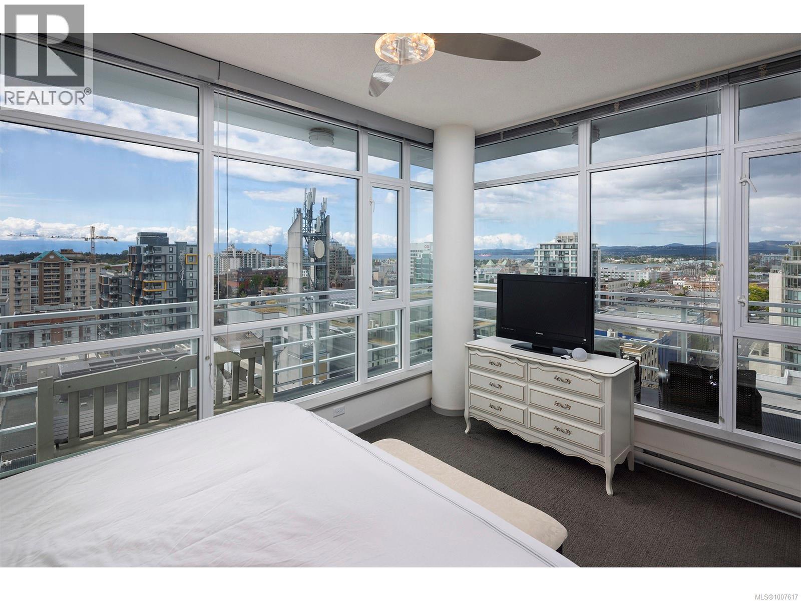 1502 834 Johnson Street, Victoria