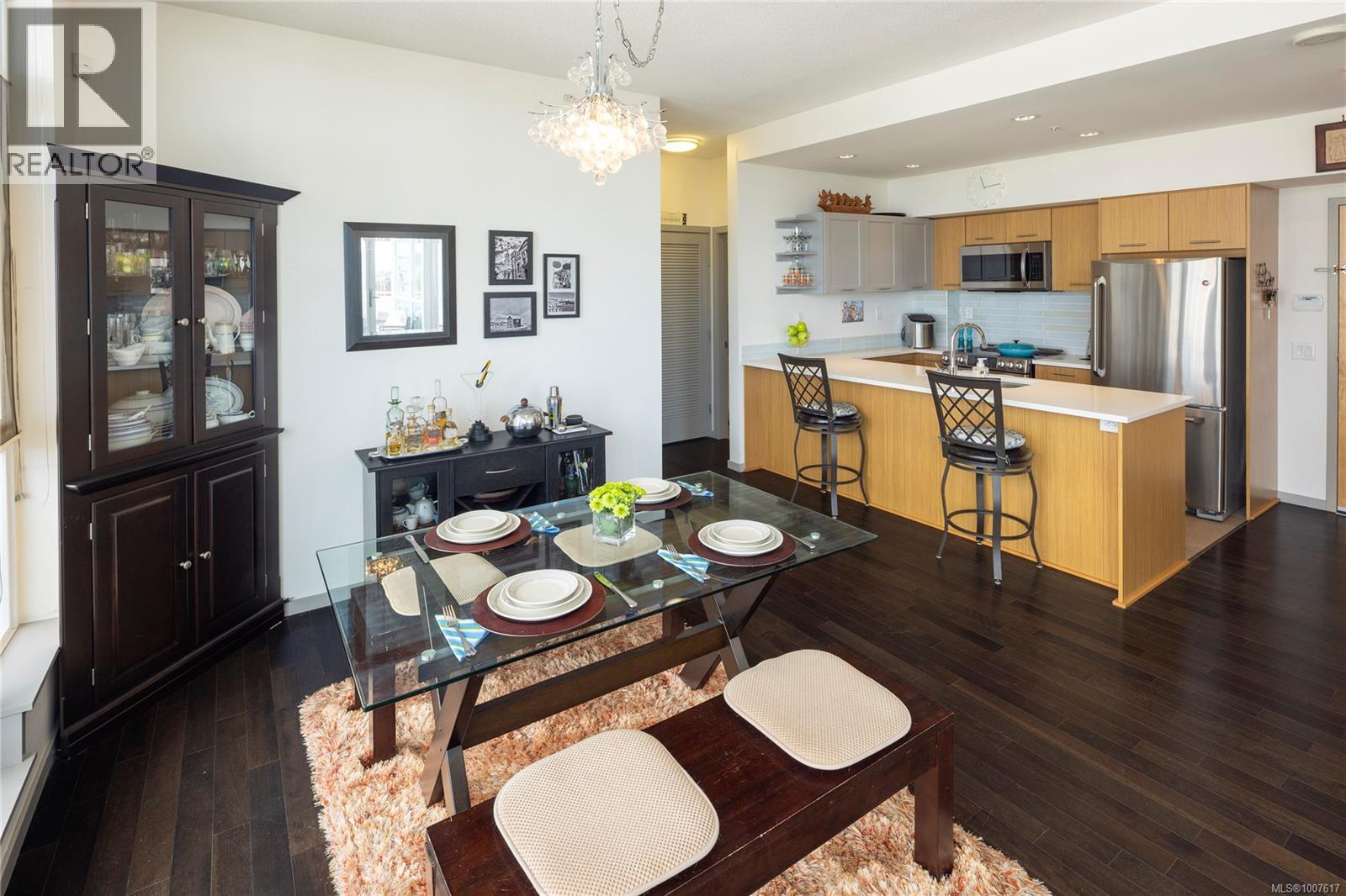 1502 834 Johnson Street, Victoria
